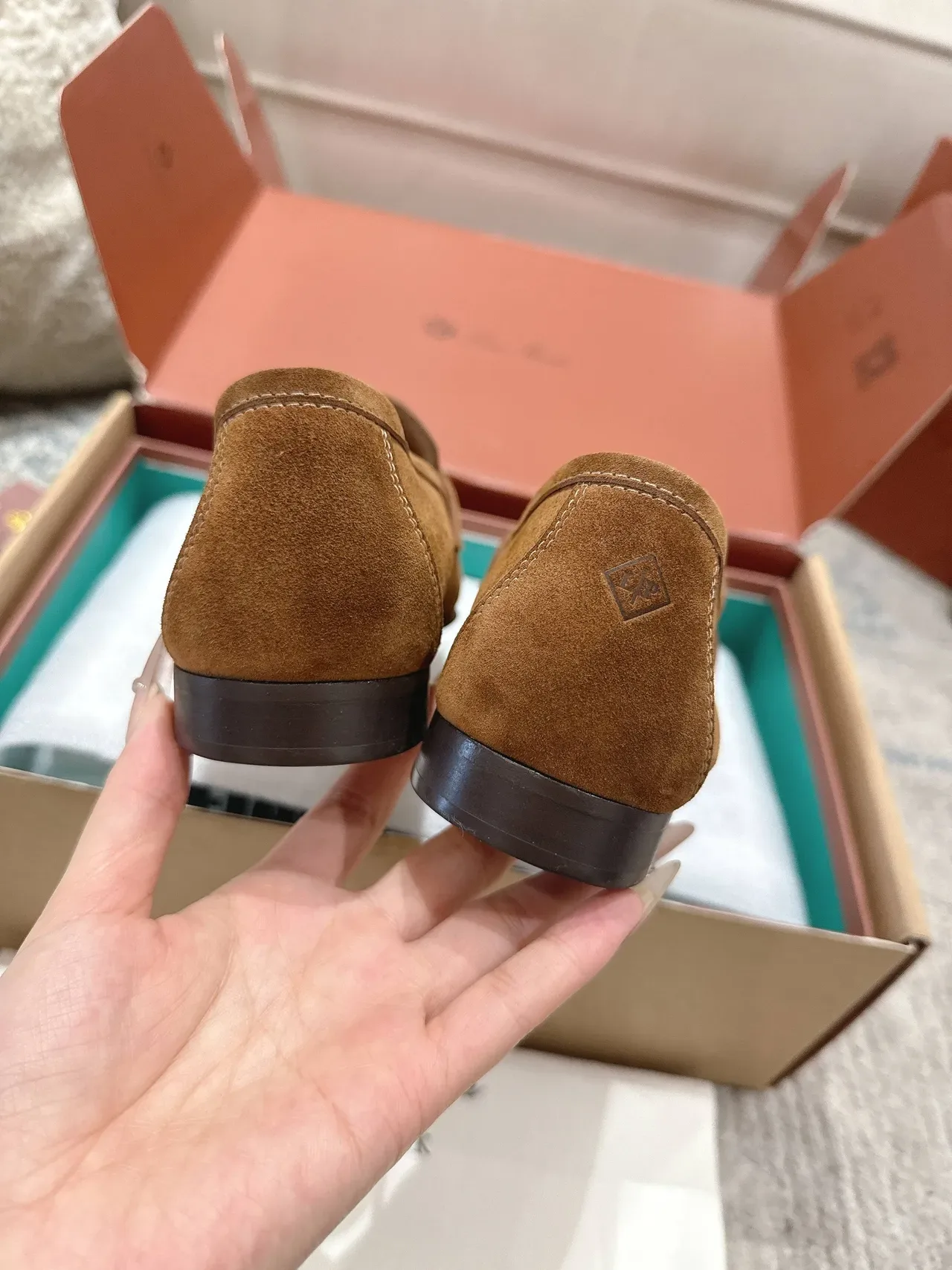 Loro Piana Marrón Beige Ante Mocasin con Borla y Hardware 2