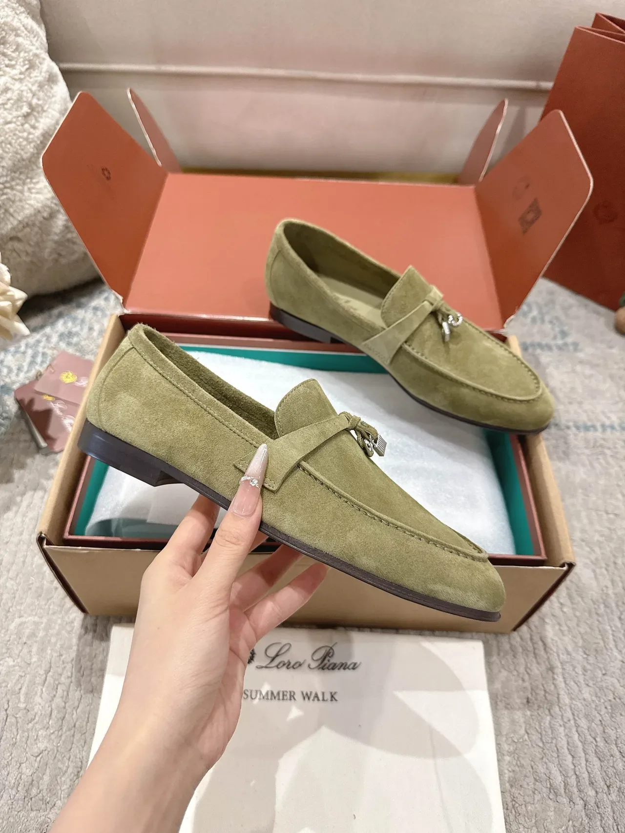 Loro Piana Summer Walk Mocassins de Ante Verde Oliva com Franja 3