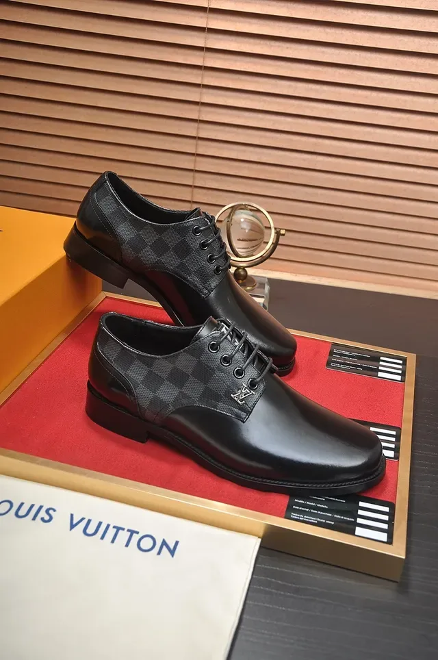 Louis Vuitton أحذية أكسفورد أسود جلد لامع ومخطط بإصبع كاب 4