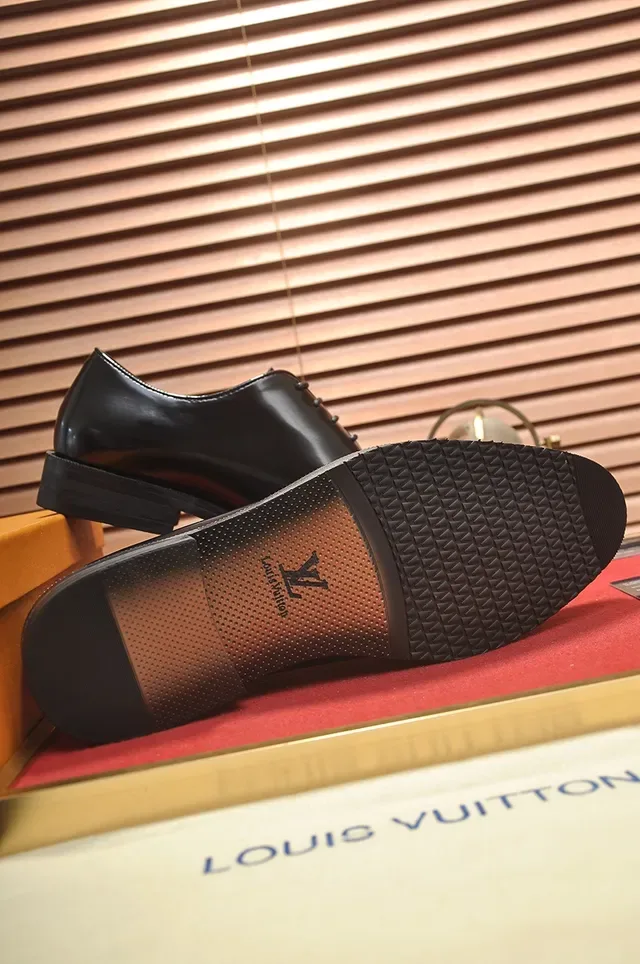 Louis Vuitton काला चमकदार कैप टो ऑक्सफोर्ड जूते 3