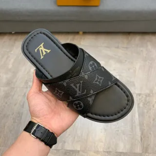 Louis Vuitton 黑色金色 印花图案 鞋带 Logo 鞋垫 拖鞋