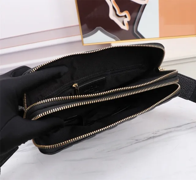 Louis Vuitton Bolsa Mensageira de Couro Trançado Preto Dourado Acolchoado Cesta 2