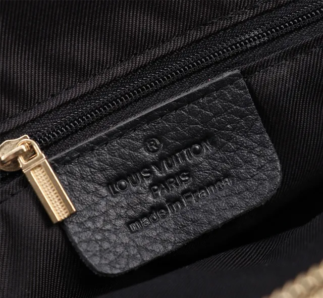Louis Vuitton Bolsa Mensageira de Couro Trançado Preto Dourado Acolchoado Cesta 3