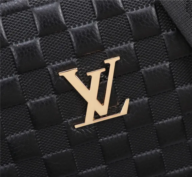 Louis Vuitton Bolsa Mensageira de Couro Trançado Preto Dourado Acolchoado Cesta 9