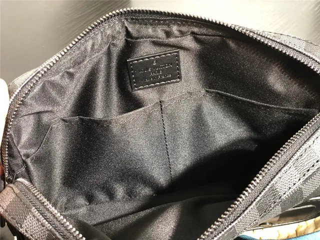 路易威登 黑色 灰色 Damier Graphite Monogram 帆布 矩形 结构化 轮廓 信使包 3