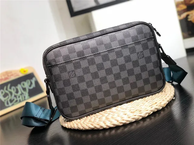 路易威登 黑色 灰色 Damier Graphite Monogram 帆布 矩形 结构化 轮廓 信使包 4