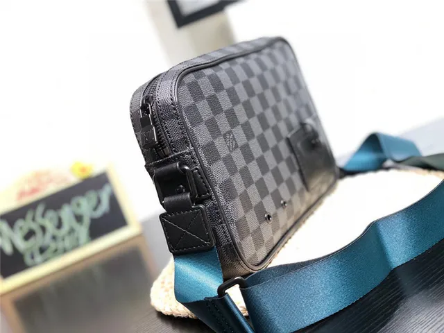 路易威登 黑色 灰色 Damier Graphite Monogram 帆布 矩形 结构化 轮廓 信使包 6