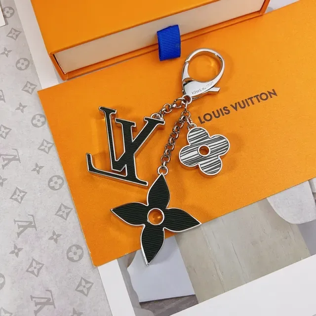 Louis Vuitton Bracelet Chaîne Métal Noir Argent Charm Émail 8