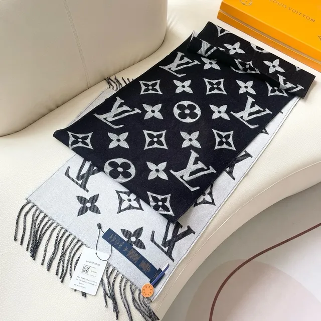 Louis Vuitton Cachecol de seda preto e branco estampado Monogram-Print com franjas 6