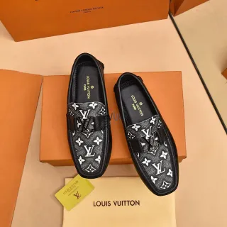 Louis Vuitton কালো সাদা মোনোগ্রাম-প্রিন্টেড চামড়া ধাতু LV বাকিল প্যাটা লোফার
