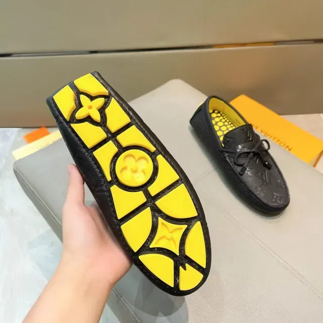 Louis Vuitton Noir Jaune Monogram-Embossé Cuir Texturé Nœud Mocassin 9