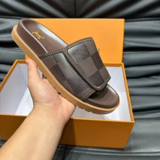 Louis Vuitton Marrón Beige Patrón Damier de Cuadros Correa con Borde Cosido Sandalias