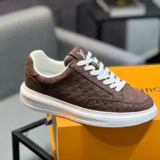 Louis Vuitton Zapatillas Lifestyle Marrón Blanco Monogramado Upper Suela de Goma