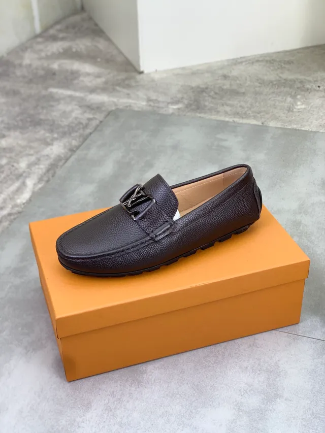 Louis Vuitton Mocassin à Boucle Marron Argent Cuir Grainé Boucle Métal LV Mocassin 5