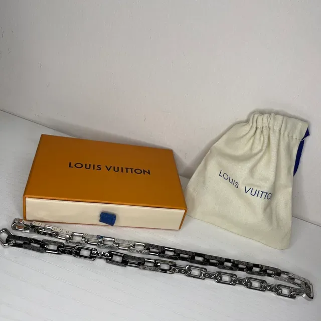 Louis Vuitton Chain Link Necklace Two-Tone Monogram Metal Necklace 2