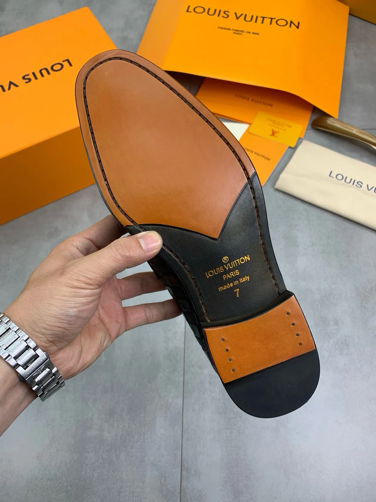 Louis Vuitton Damier Graphite أسود بيج جلد مثقب مكعبات الشطرنج معدني LV مشبك حزام لوفير 4