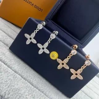 أقراط Louis Vuitton زهور Pavé قطرة
