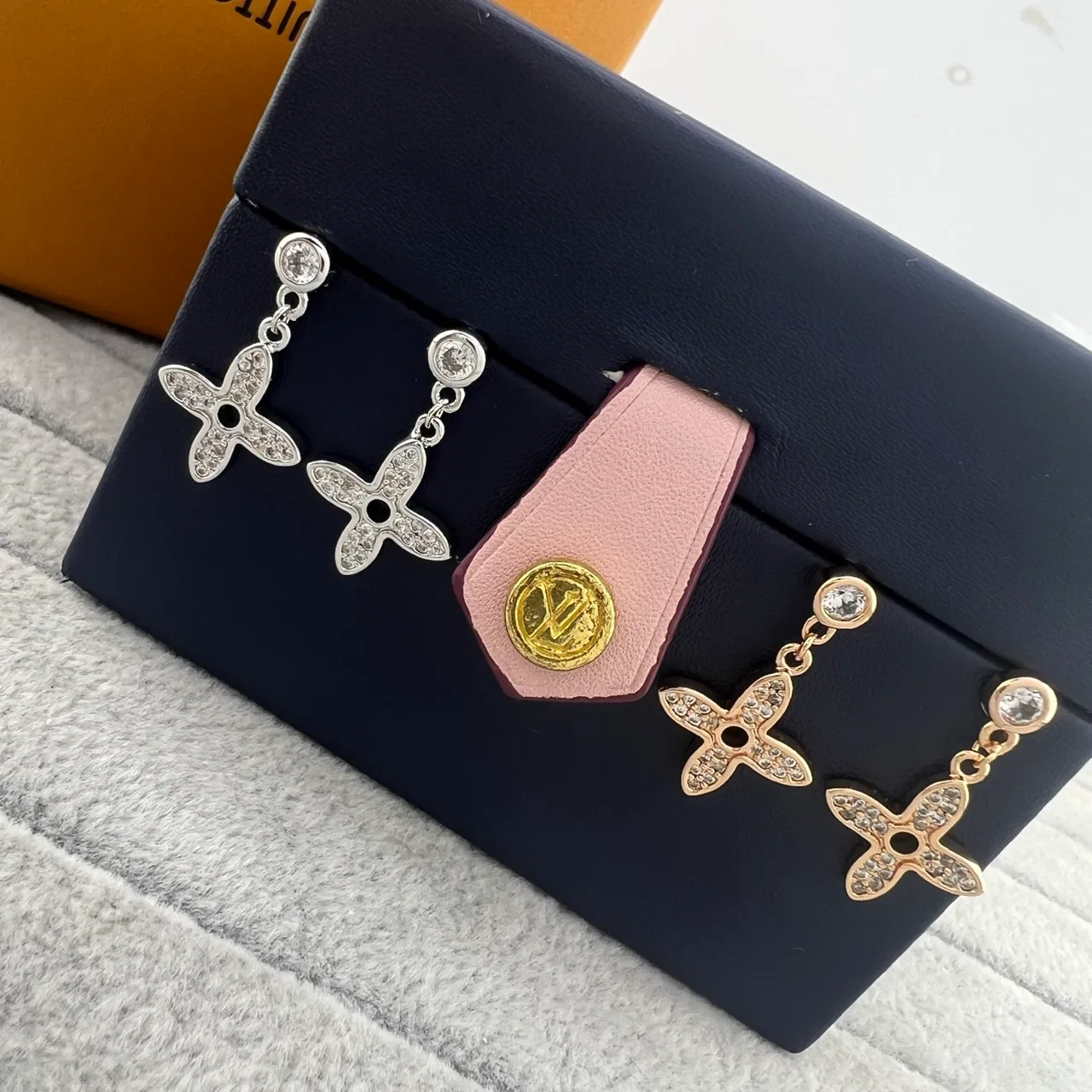 Louis Vuitton Flower Pavé Drop Earrings 3