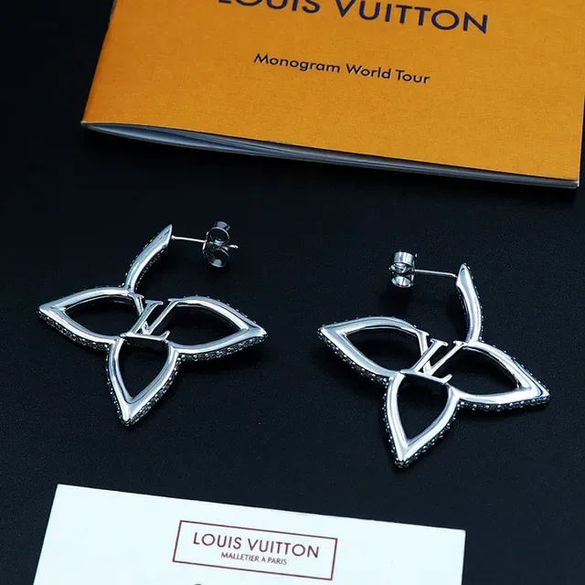 Louis Vuitton Flower Silver Gold Openwork Leaf Silhouette Pavé-Set Edges Earrings 7