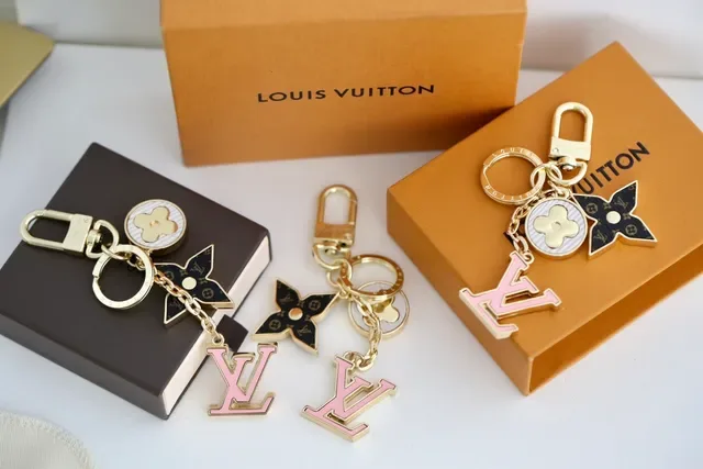 Louis Vuitton Gold Pink Hardware Enamel LV Logo Bracelet 5