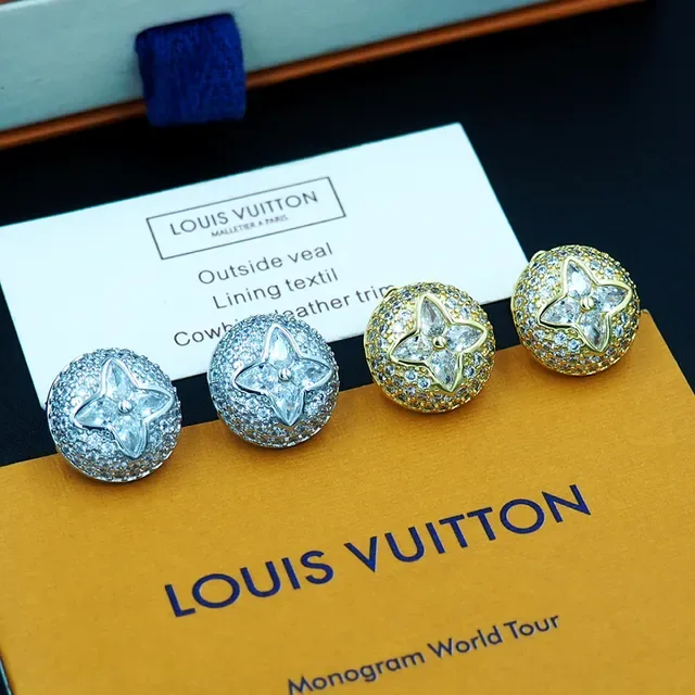 Louis Vuitton Gold-Tone Pavé Crystal Flower Stud Earrings 11
