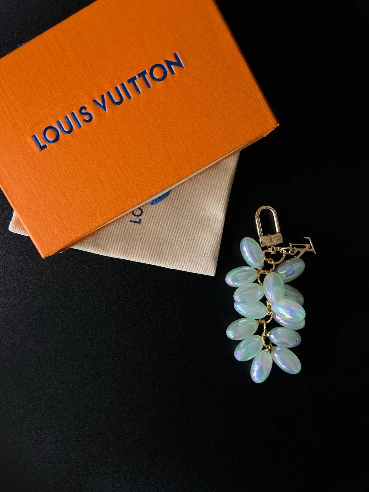 Louis Vuitton Grape Cluster Iridescent Bead Charm Bracelet 4