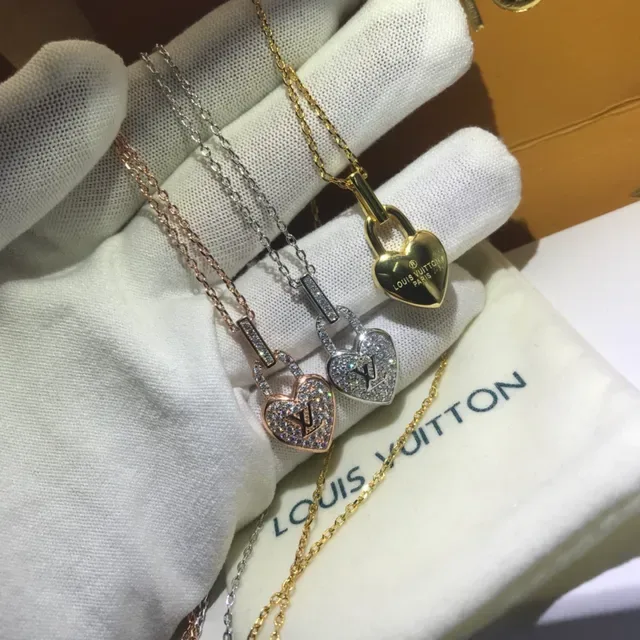 Collier Louis Vuitton Heart Lock Pave Crystal 2