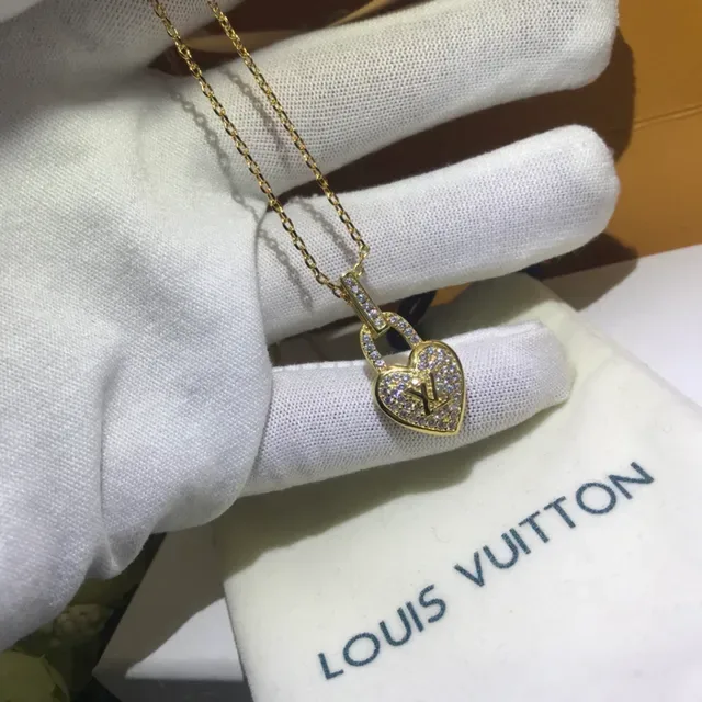 Collier Louis Vuitton Heart Lock Pave Crystal 4