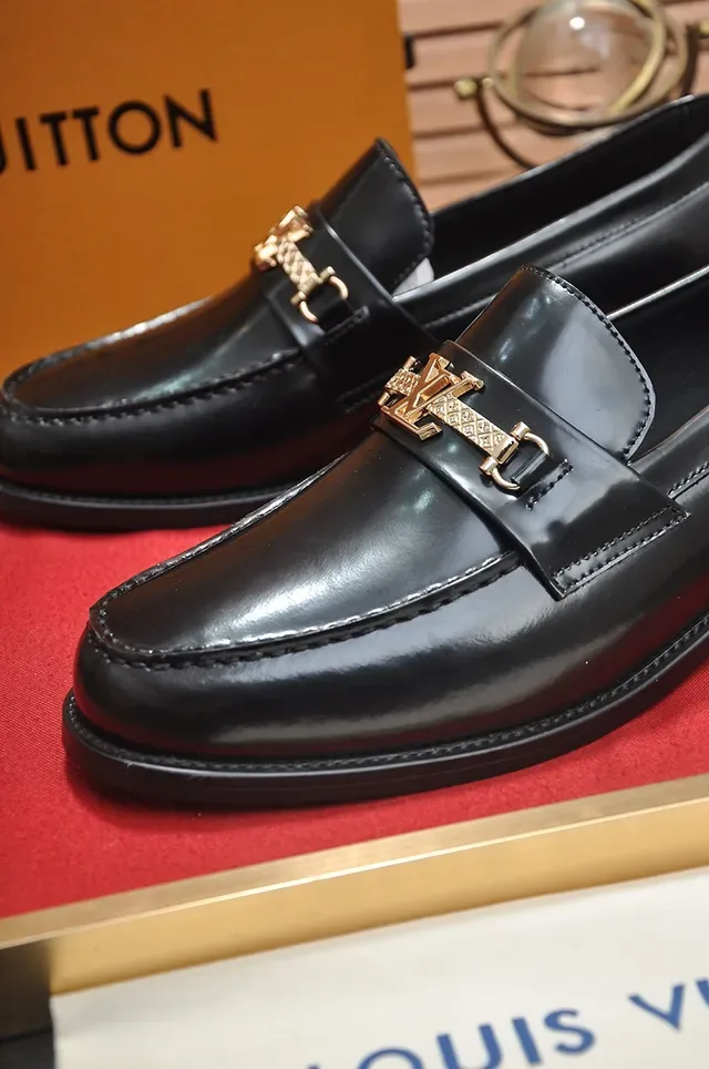 Louis Vuitton Horsebit 1955 Black Leather Gold-Tone Buckle Loafers 2