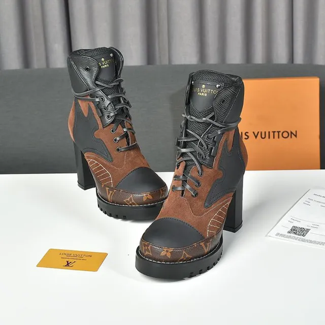 Louis Vuitton Le Cagole 棕色和黑色 Monogram 踝靴 4