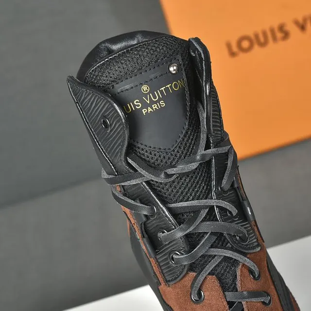 Louis Vuitton Le Cagole 棕色和黑色 Monogram 踝靴 8