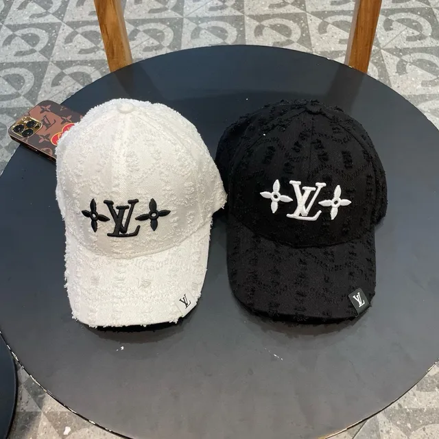 Louis Vuitton LV Flor Desgastada Blanca Gorra de Béisbol 6
