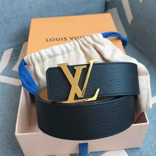 Louis Vuitton LV Initiales Navy Cinto de Couro Pebbled