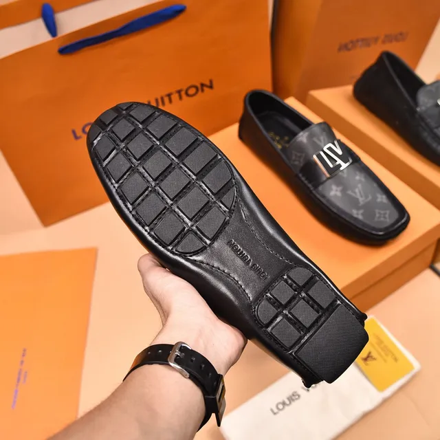 Louis Vuitton LV mocassim preto cinza monograma lona fivela metálica alça mocassim 4