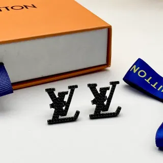 أقراط لويس فيتون LV مونوغرام أسود مائل