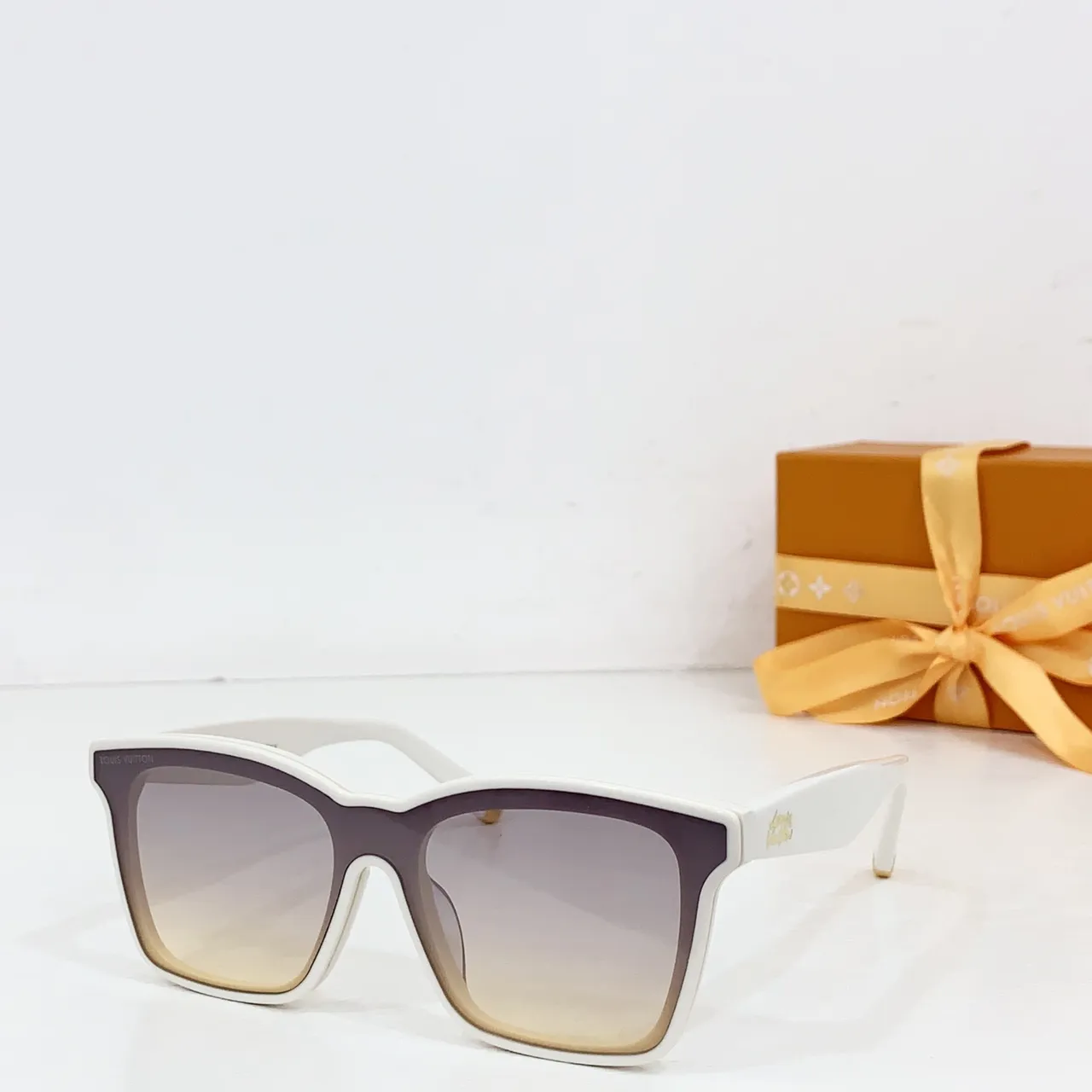 Louis Vuitton LV Script Square Black Sunglasses 5