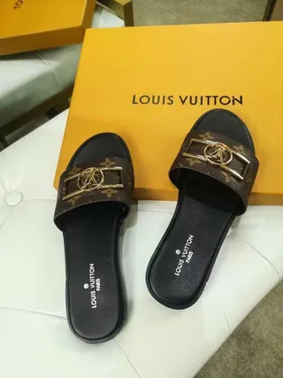 Louis Vuitton LV Slide Monogram Canvas Boucle Dorée Chaussons 6