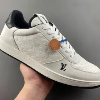 Louis Vuitton LV Trainer Bege Preto Embossado Monograma Couro Low-Top Amarrar com Cordões Lifestyle Tênis
