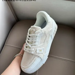 Louis Vuitton LV Trainer Bege Branco Têxtil Superior Monogrammed Overlays Lifestyle Sneakers