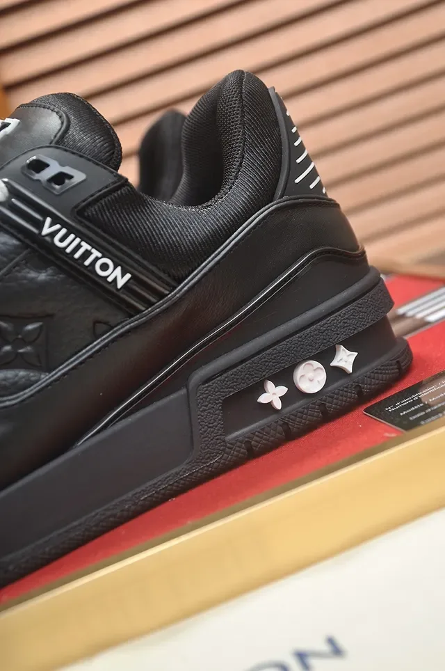 Louis Vuitton LV Trainer Negro Blanco Suela Plataforma Gruesa Cuero Superior Sneakers Lifestyle 3