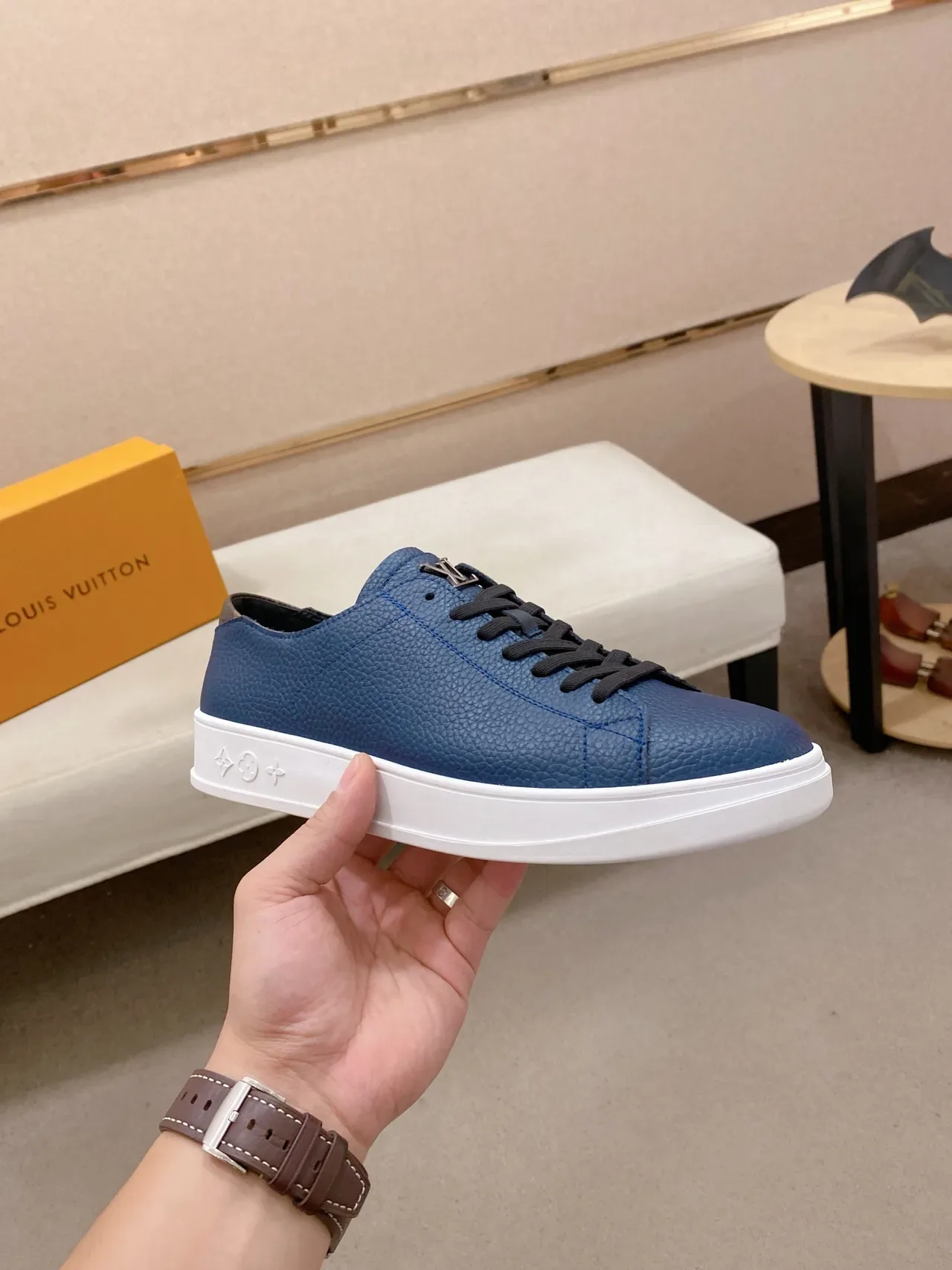 Louis Vuitton LV Trainer Tênis Azuis Pretos Couro Granulado Superior Sola Plataforma Branca Grossa Tênis Lifestyle 4