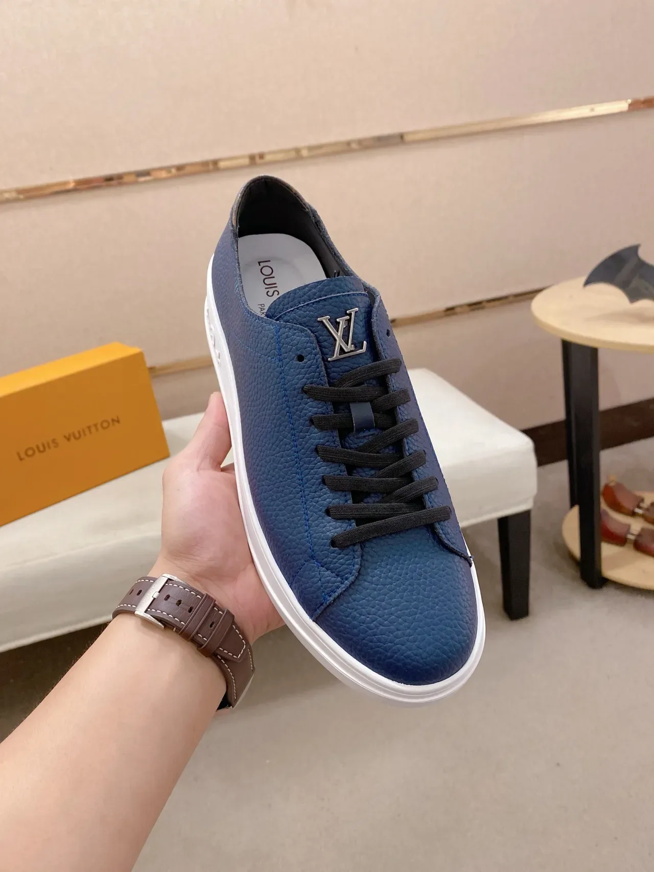 Louis Vuitton LV Trainer Tênis Azuis Pretos Couro Granulado Superior Sola Plataforma Branca Grossa Tênis Lifestyle 5