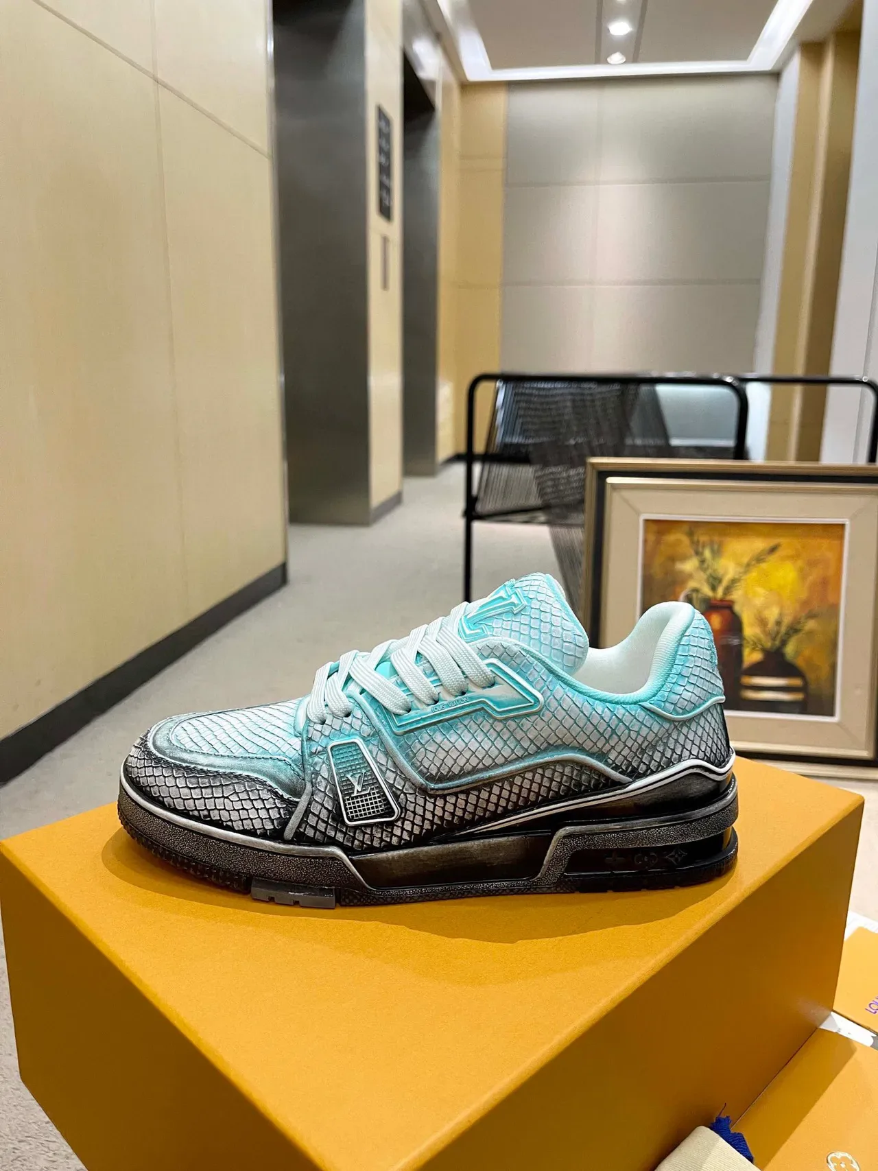 Louis Vuitton LV Trainer Blue Silver Low-Top Snake-Embossed Leather Lifestyle Sneakers 5