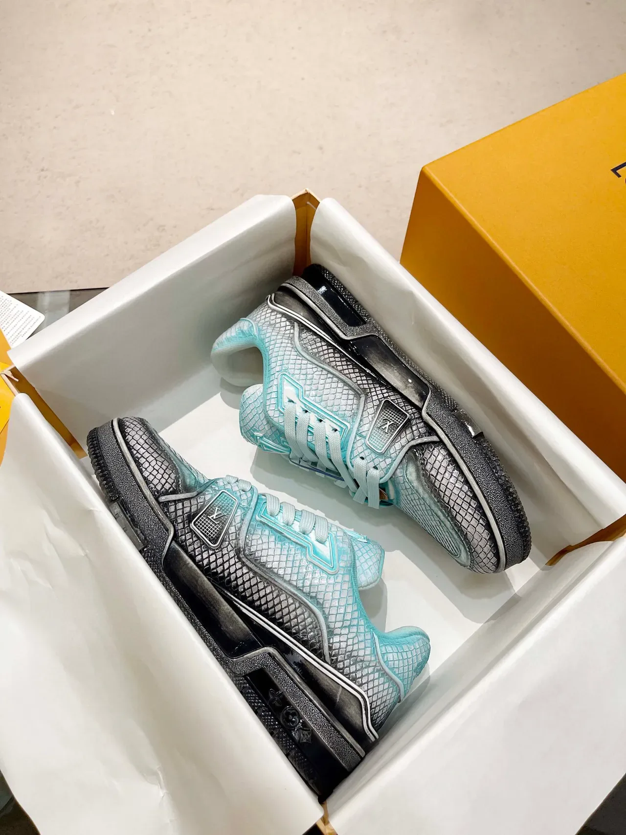 Louis Vuitton LV Trainer Blue Silver Low-Top Snake-Embossed Leather Lifestyle Sneakers 9