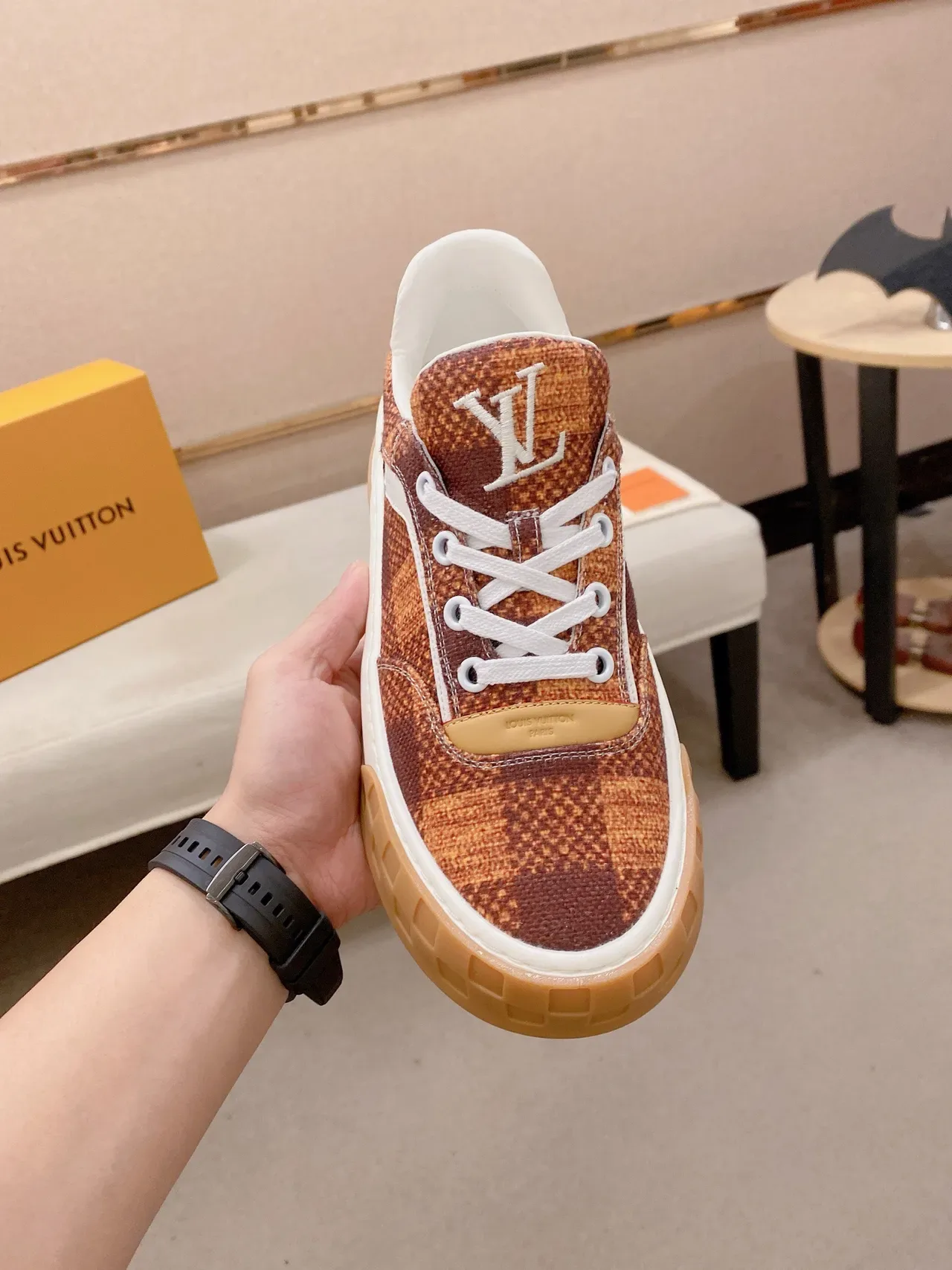 Louis Vuitton LV Trainer Marrón Beige Monogram Lona Superior Grid-Tread Suela de Goma Lifestyle Sneakers 3