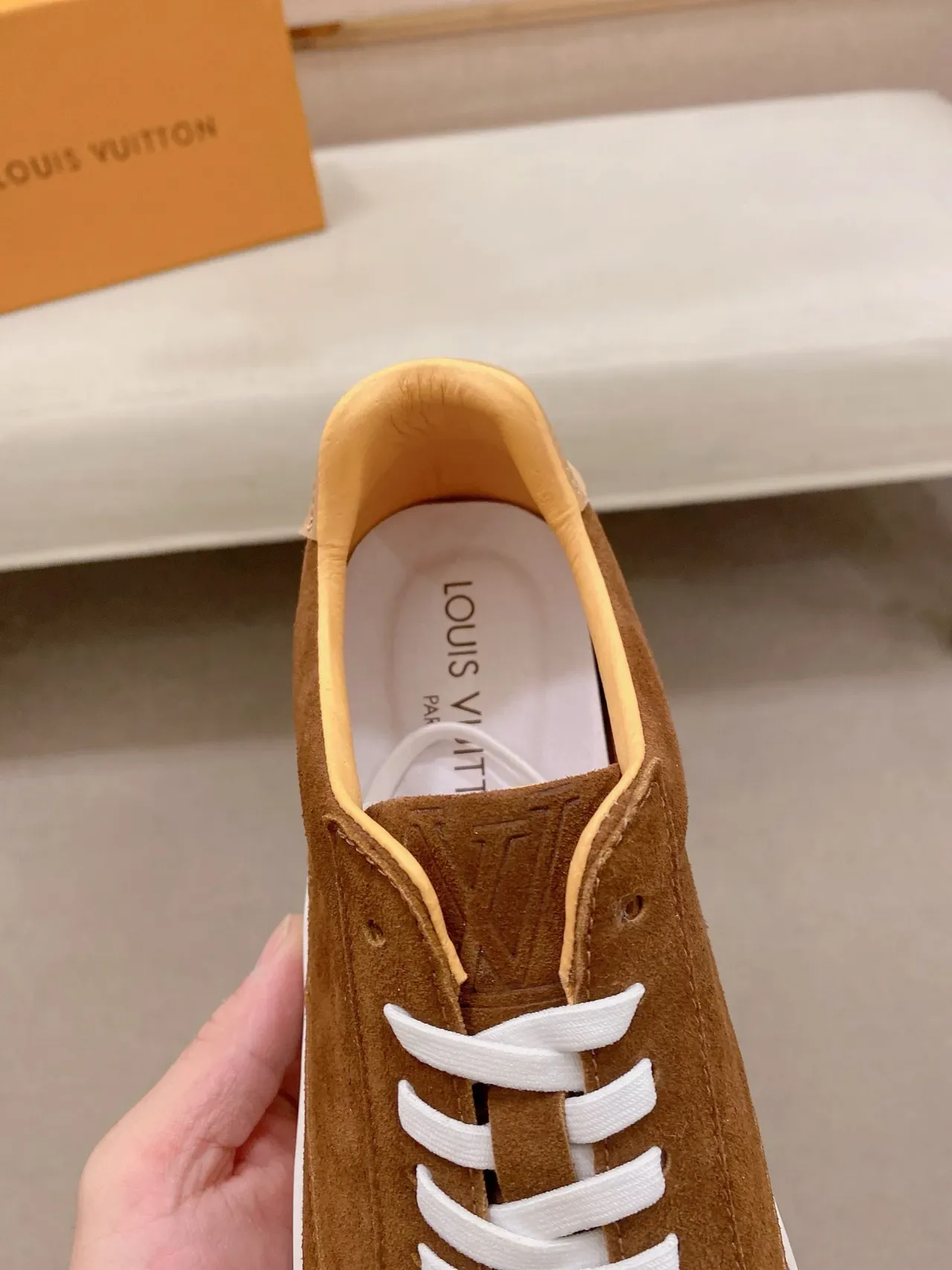 Louis Vuitton LV Trainer বাদামি সাদা সুয়েড উপরের প্ল্যাটফর্ম সোল লাইফস্টাইল স্নিকার্স 4