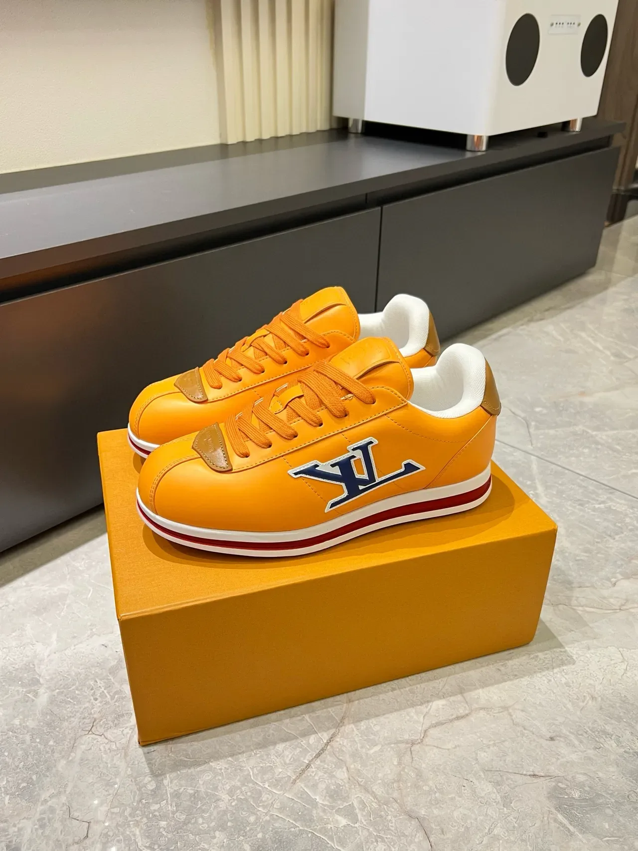 Louis Vuitton LV Trainer Tênis Lifestyle de Couro Laranja 3
