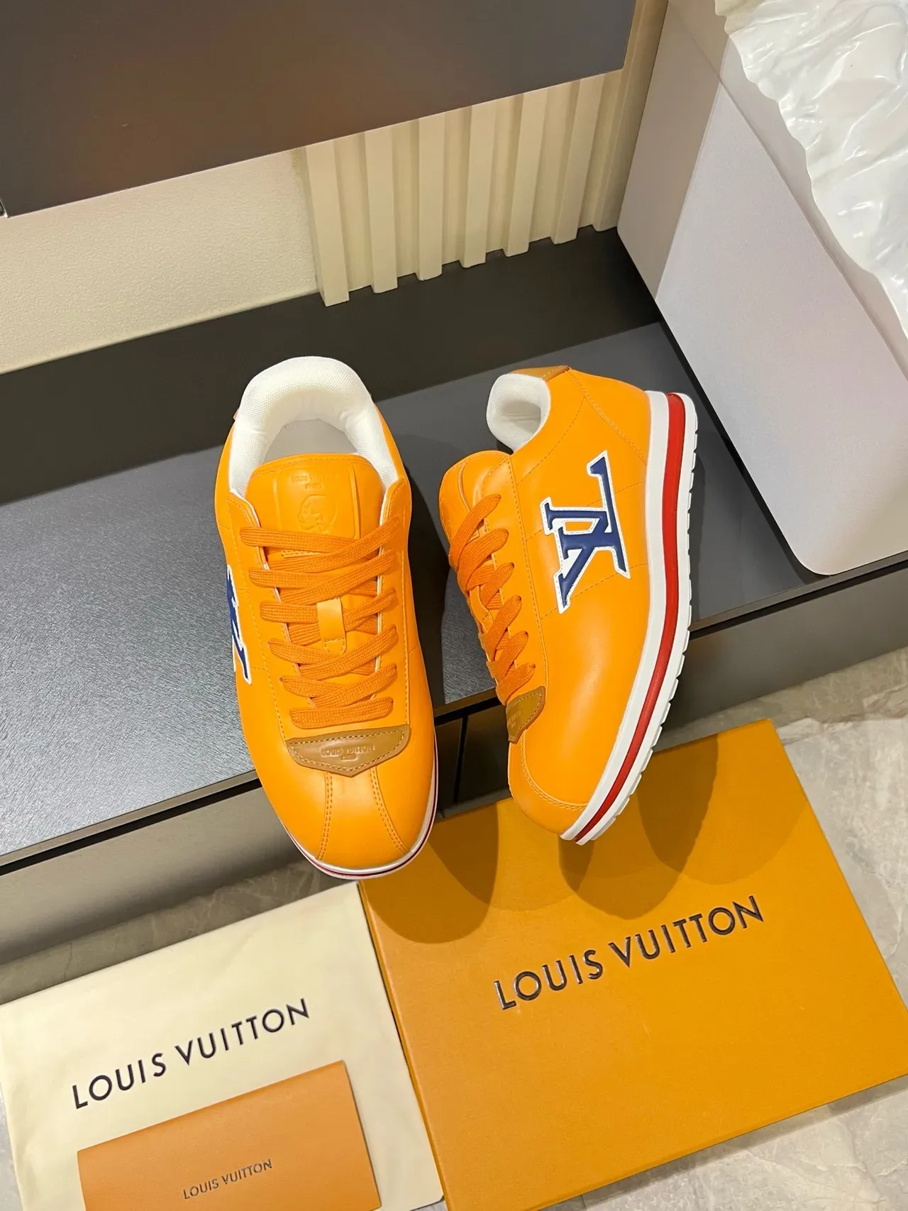Louis Vuitton LV Trainer Tênis Lifestyle de Couro Laranja 4