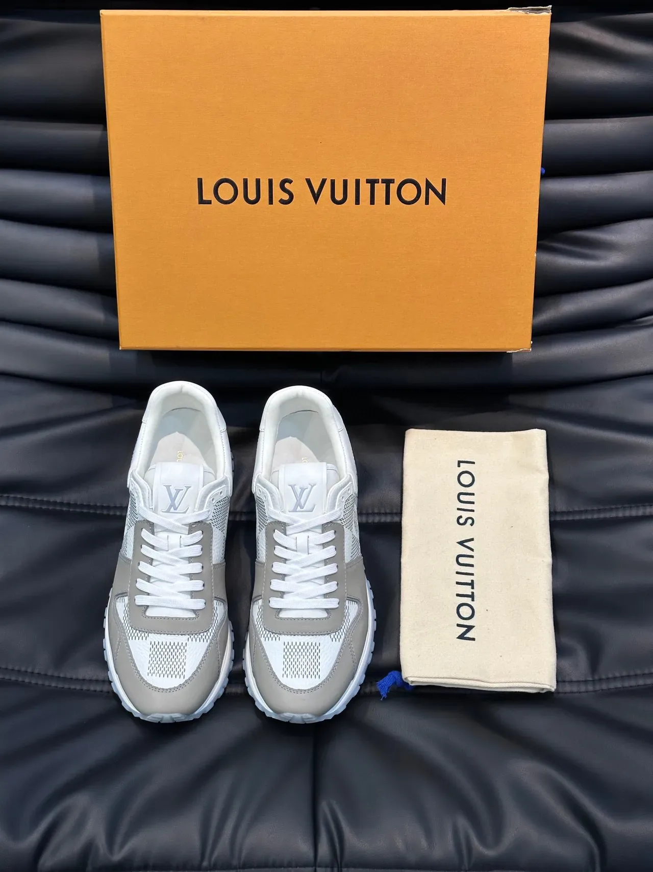 Louis Vuitton LV Trainer أبيض بيج أحذية رياضية Low-Top شبكي جلدي مُجمع 7