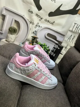 Louis Vuitton LV Trainer Chaussures lifestyle blanches argentées imprimées monogramme cuir supérieur embout perforé 9